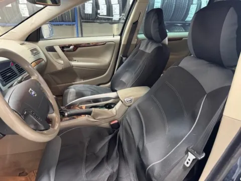 More photos of 2006 Volvo XC70 2.5T at Don Wood Hyundai, OH