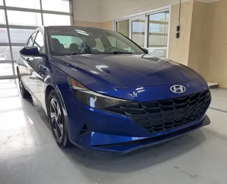 Blue 2021 Hyundai Elantra SEL for sale in Athens, OH