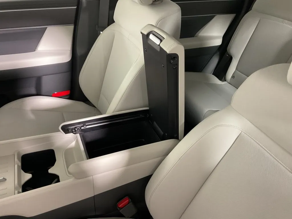 Hyundai Santa Fe photo 30