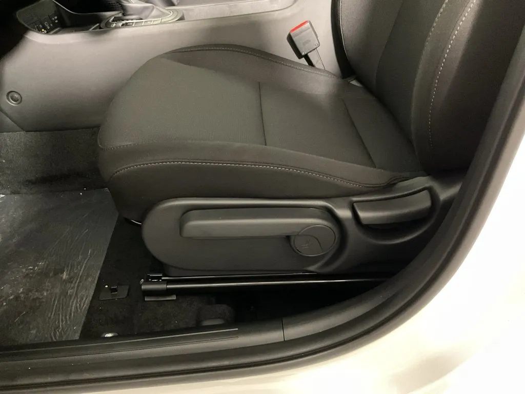 Hyundai Kona photo 21