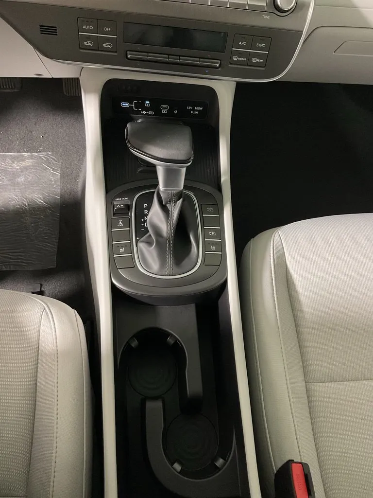 Hyundai Kona photo 29