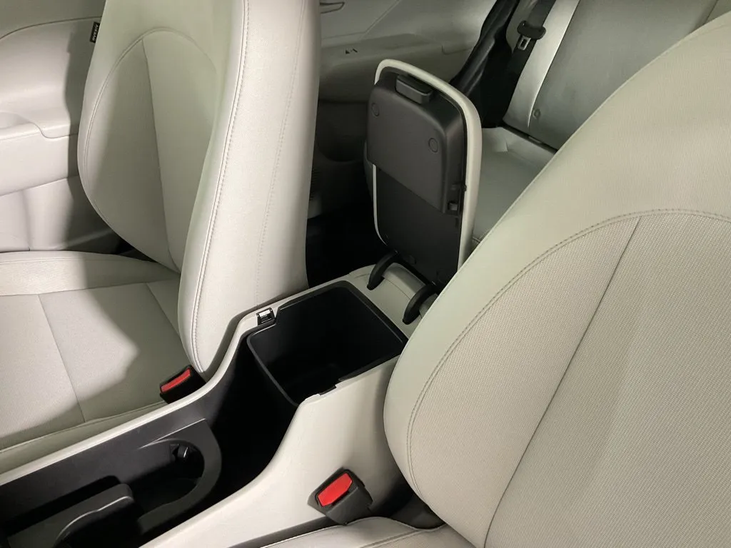 Hyundai Kona photo 30