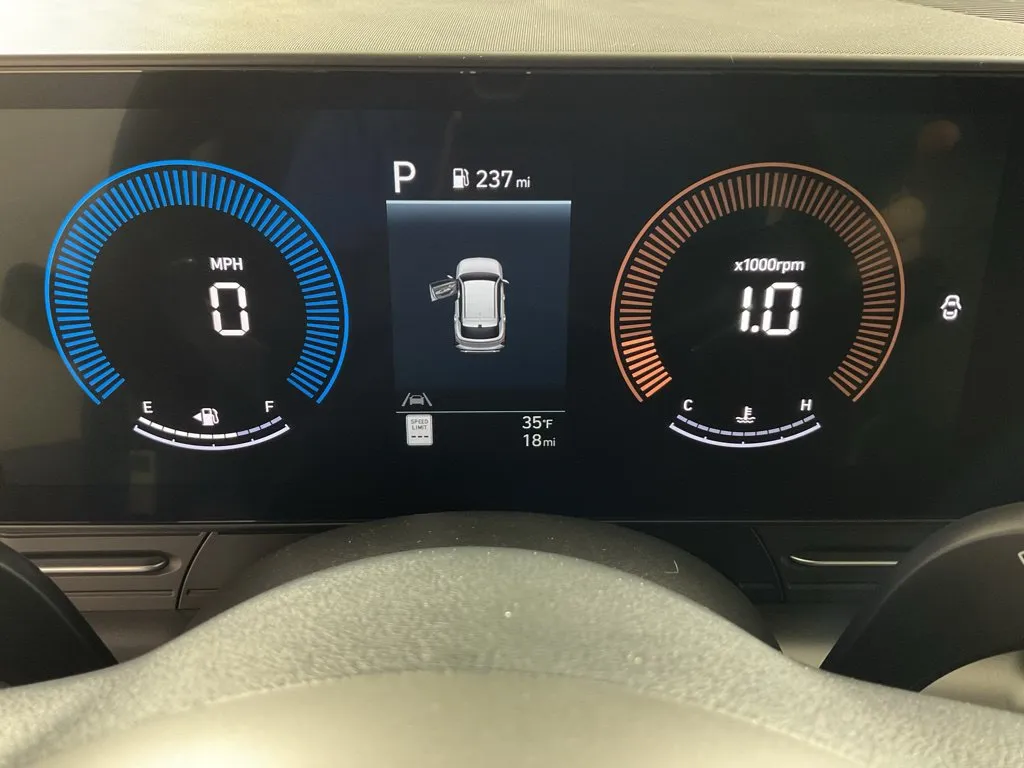 Hyundai Kona photo 25