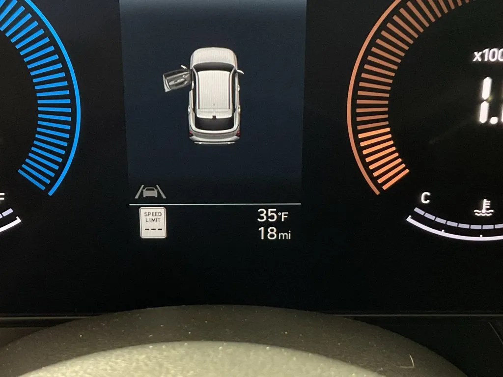 Hyundai Kona photo 39
