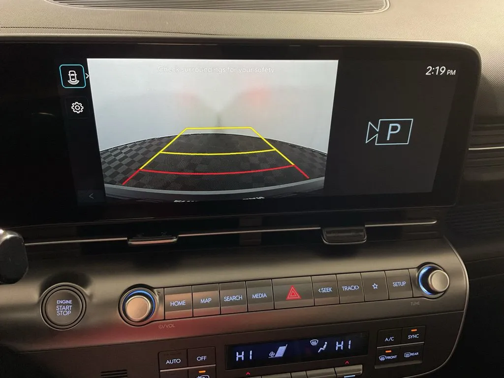 Hyundai Kona photo 2