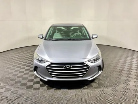 More photos of 2017 Hyundai Elantra SE at Don Wood Hyundai, OH