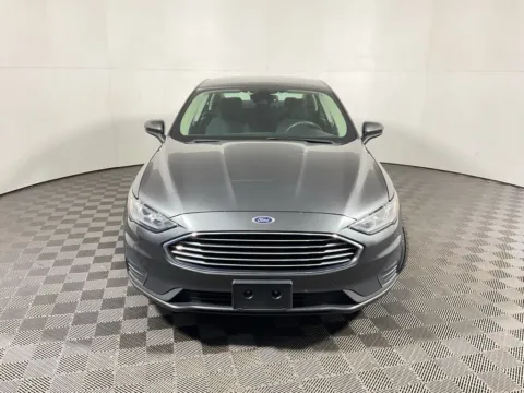 More photos of 2020 Ford Fusion SE at Don Wood Hyundai, OH