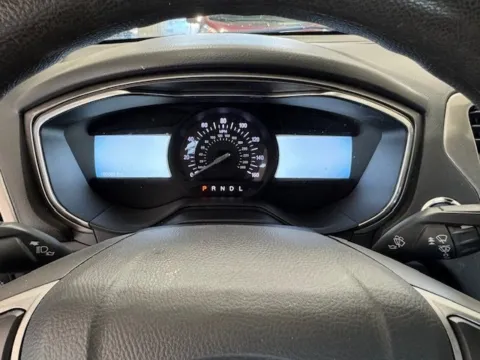 More photos of 2020 Ford Fusion SE at Don Wood Hyundai, OH