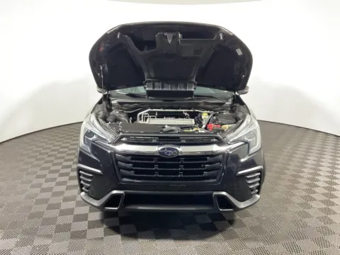 More photos of 2023 Subaru Ascent Limited at Don Wood Hyundai, OH