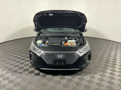 More photos of 2018 Hyundai Ioniq Hybrid SEL at Don Wood Hyundai, OH