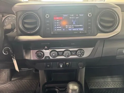 More photos of 2019 Toyota Tacoma SR5 at Don Wood Hyundai, OH