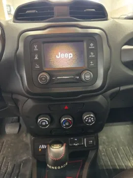 More photos of 2018 Jeep Renegade Upland Edition at Don Wood Hyundai, OH