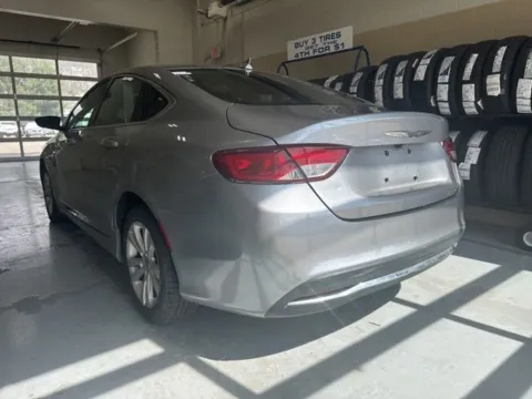 More photos of 2017 Chrysler 200 Limited at Don Wood Hyundai, OH