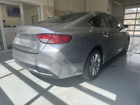 More photos of 2017 Chrysler 200 Limited at Don Wood Hyundai, OH