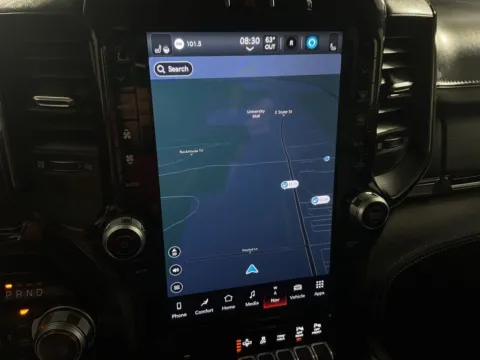 More photos of 2022 Ram 1500 Limited at Don Wood Hyundai, OH