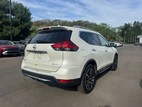 More photos of 2017 Nissan Rogue SL at Don Wood Hyundai, OH