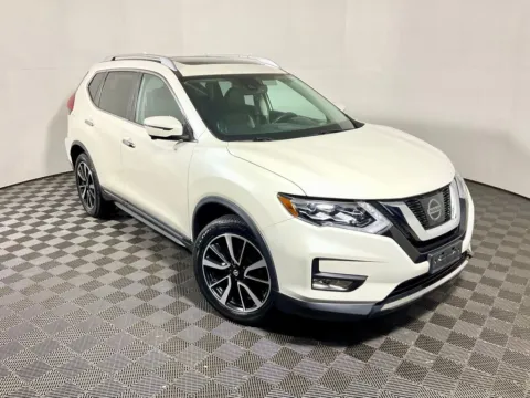 More photos of 2017 Nissan Rogue SL at Don Wood Hyundai, OH