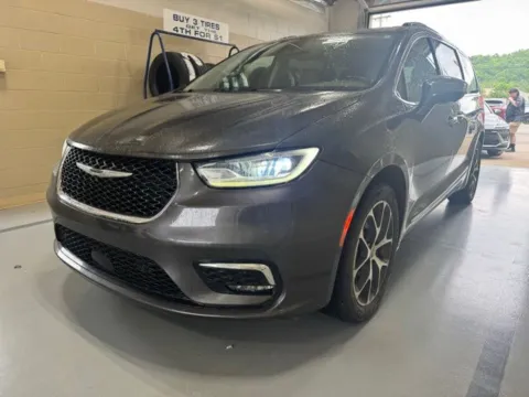 Photos of 2021 Chrysler Pacifica Limited for sale in Athens, OH at Don Wood Hyundai
