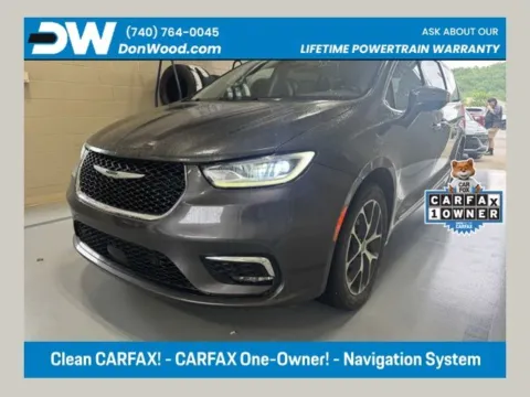 Gray 2021 Chrysler Pacifica Limited for sale in Athens, OH