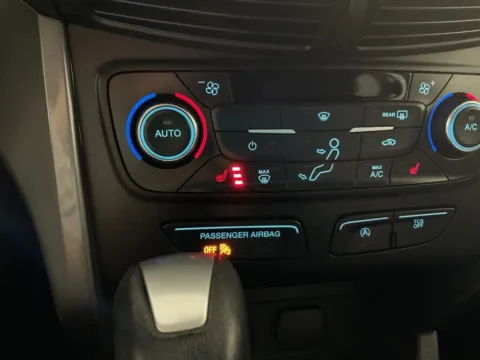More photos of 2017 Ford Escape SE at Don Wood Hyundai, OH