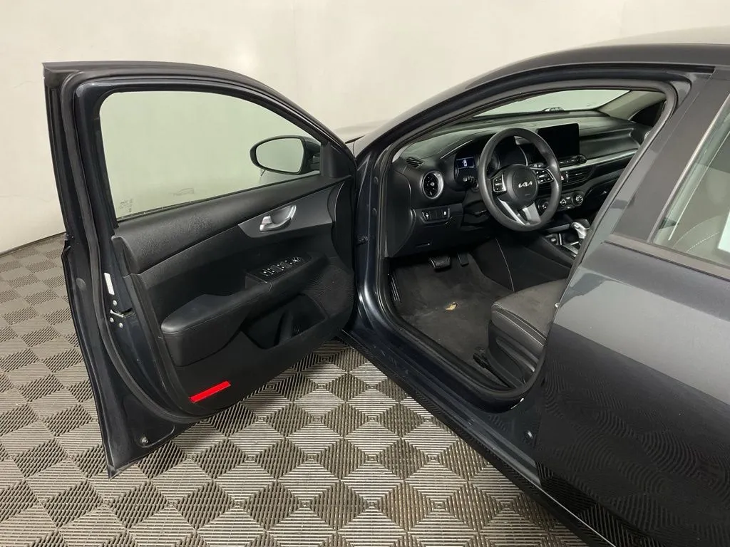 Kia Forte photo 17