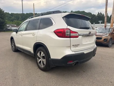 More photos of 2021 Subaru Ascent Premium at Don Wood Hyundai, OH
