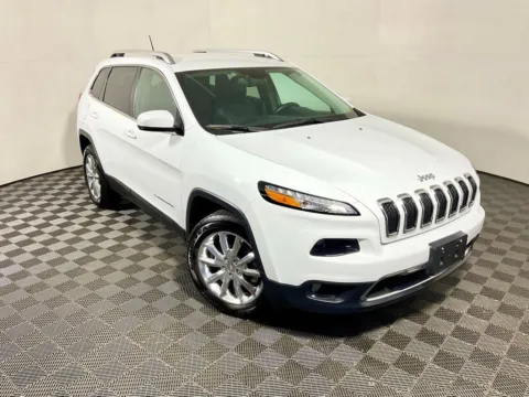 More photos of 2015 Jeep Cherokee Limited at Don Wood Hyundai, OH