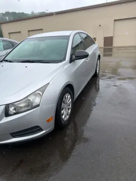 More photos of 2011 Chevrolet Cruze LS at Don Wood Hyundai, OH