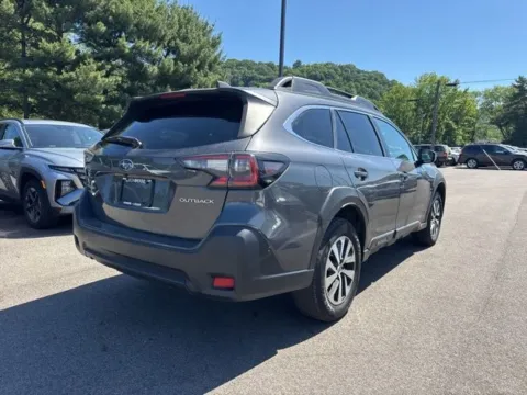 More photos of 2023 Subaru Outback Premium at Don Wood Hyundai, OH