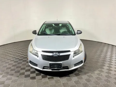More photos of 2013 Chevrolet Cruze LS at Don Wood Hyundai, OH