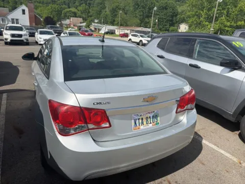More photos of 2013 Chevrolet Cruze LS at Don Wood Hyundai, OH