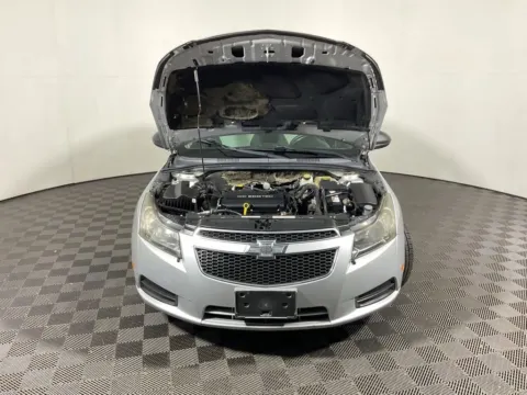 More photos of 2013 Chevrolet Cruze LS at Don Wood Hyundai, OH