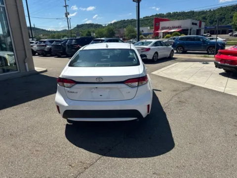 More photos of 2022 Toyota Corolla LE at Don Wood Hyundai, OH