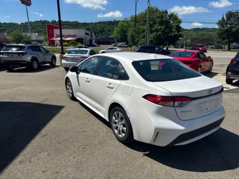 More photos of 2022 Toyota Corolla LE at Don Wood Hyundai, OH