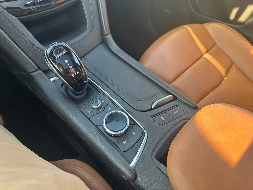Cadillac XT5 photo 13