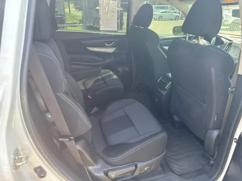 More photos of 2020 Subaru Ascent Premium at Don Wood Hyundai, OH