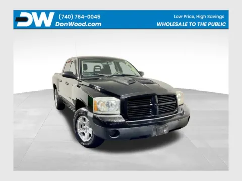 Black 2005 Dodge Dakota SLT for sale in Athens, OH
