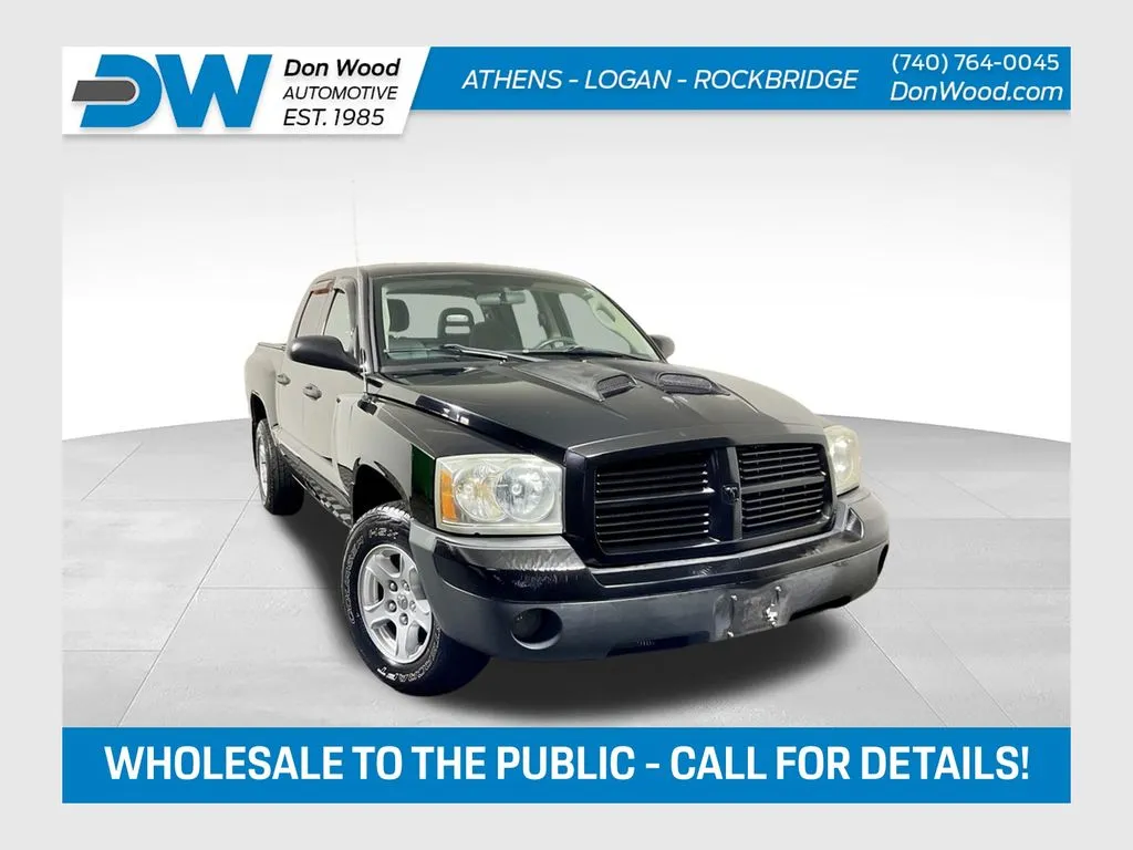 Black 2005 Dodge Dakota SLT for sale in Athens, OH