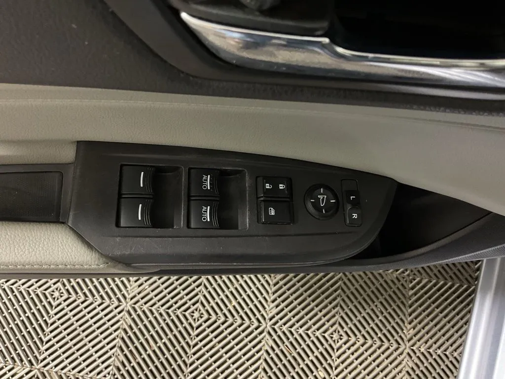 Acura ILX photo 19