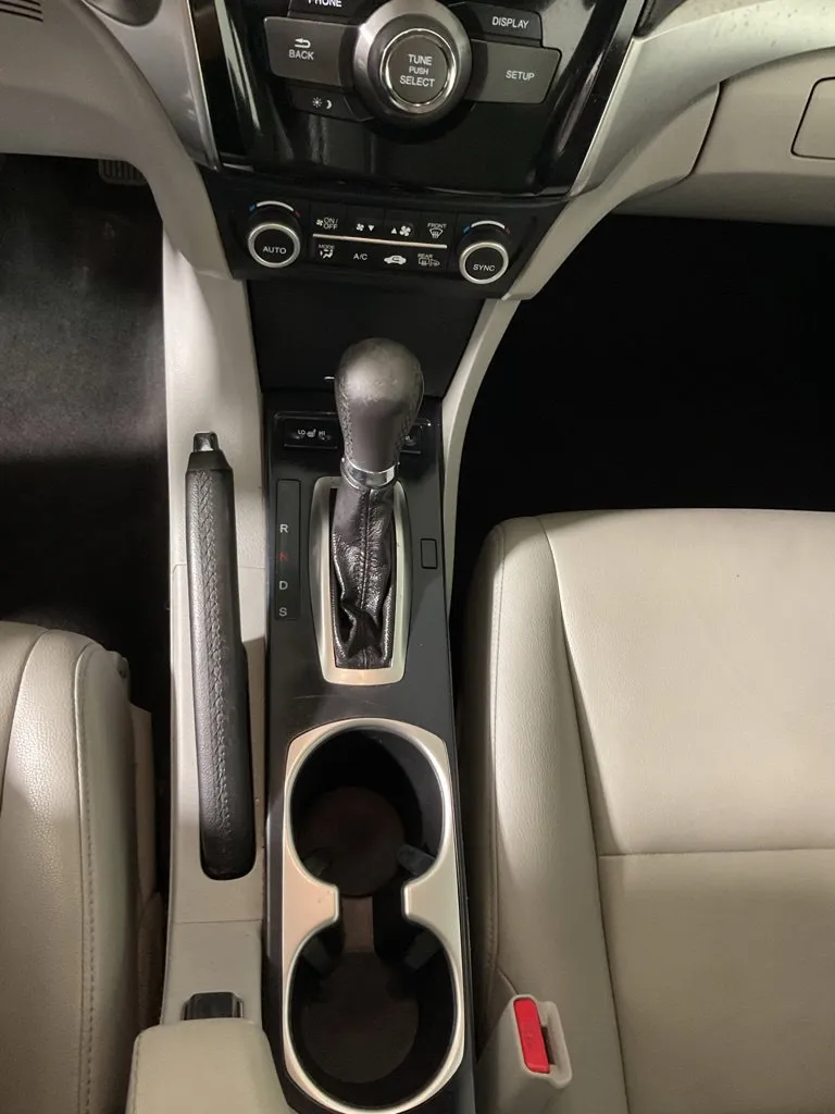 Acura ILX photo 29