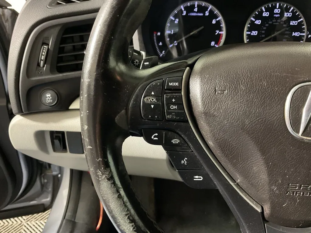 Acura ILX photo 26