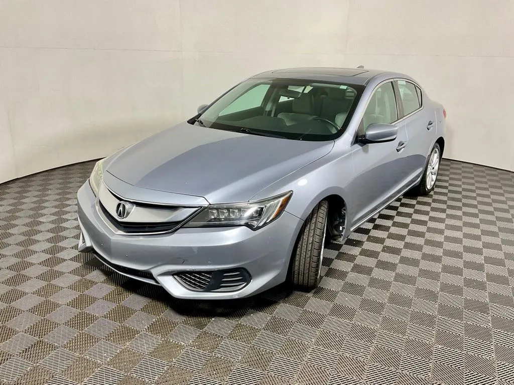 Acura ILX photo 10