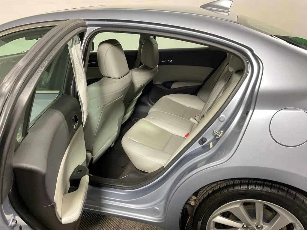 Acura ILX photo 32