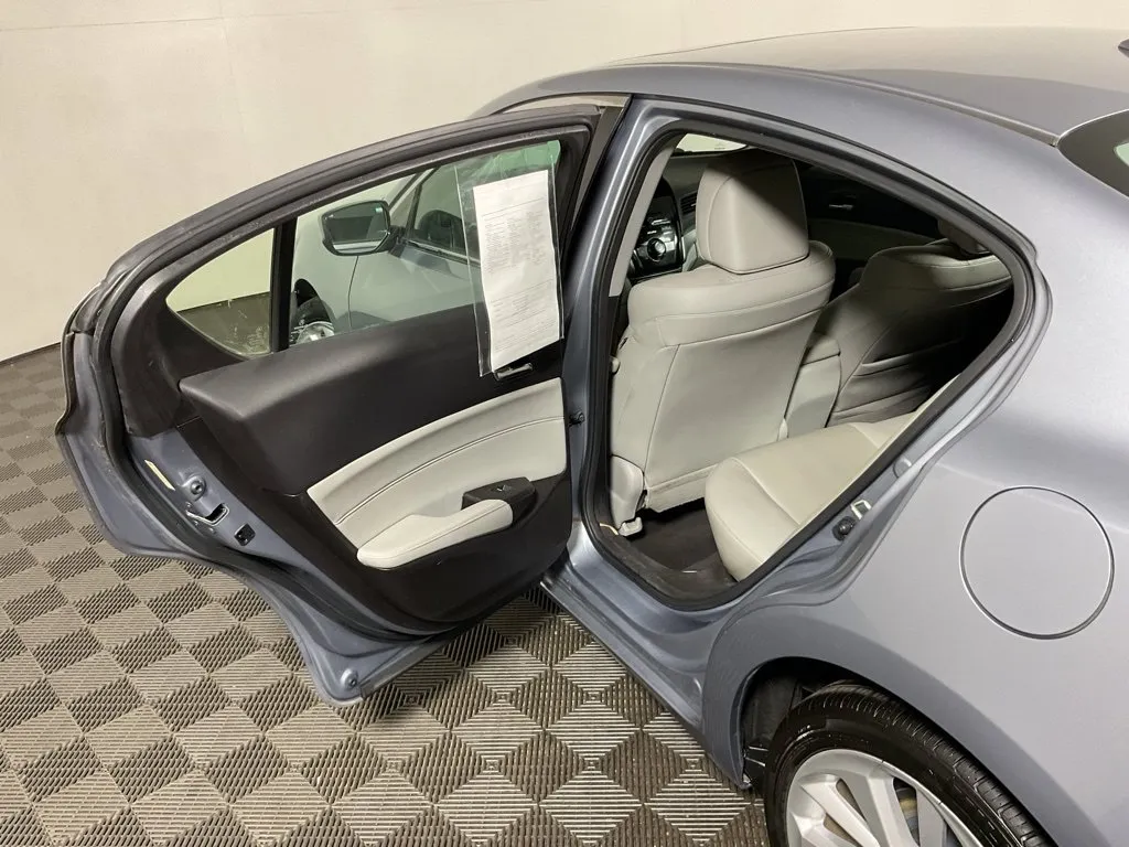 Acura ILX photo 31