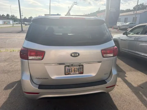 More photos of 2016 Kia Sedona EX at Don Wood Hyundai, OH