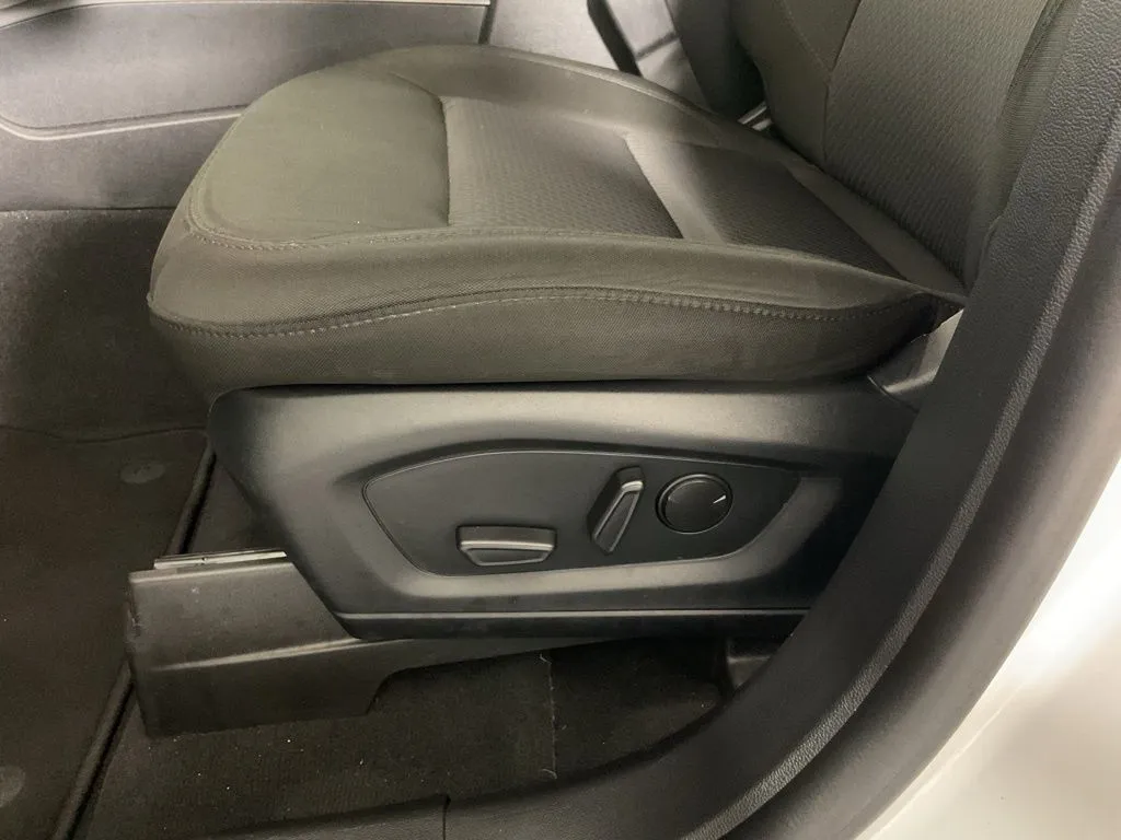 Ford Explorer photo 21