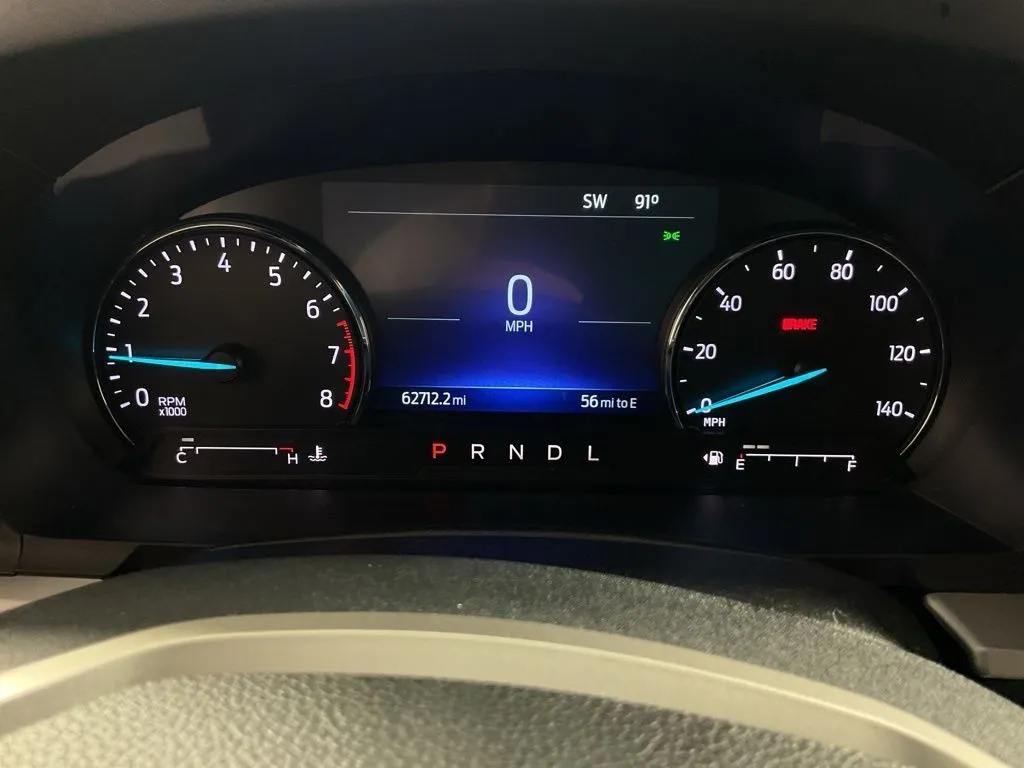Ford Explorer photo 25