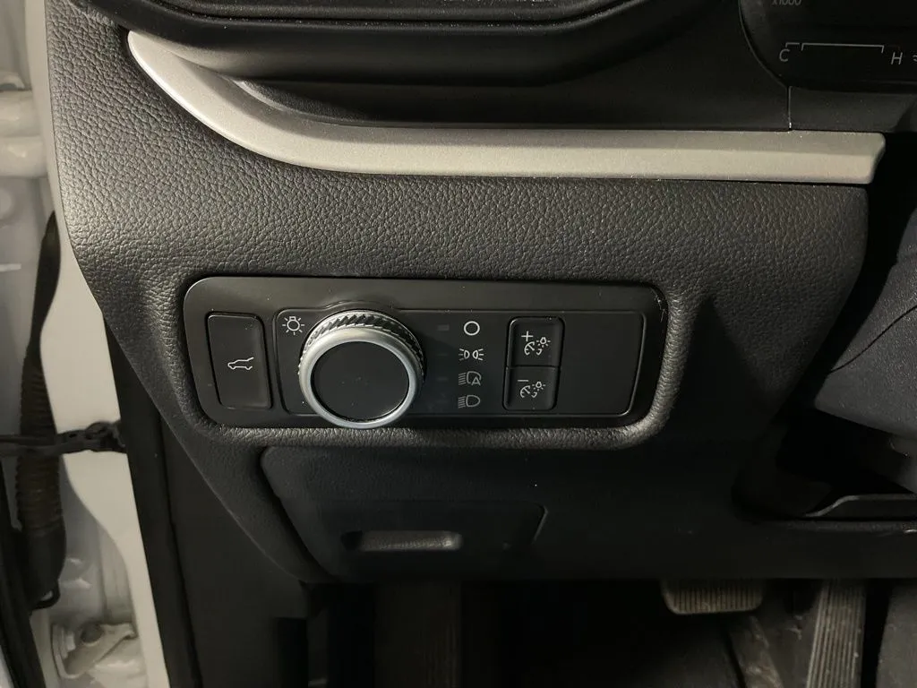 Ford Explorer photo 28