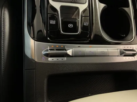 More photos of 2022 Kia Carnival SX Prestige at Don Wood Hyundai, OH