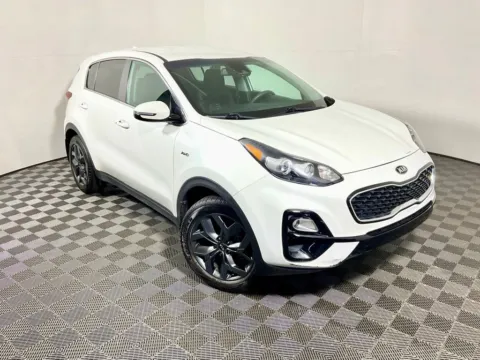 More photos of 2022 Kia Sportage LX at Don Wood Hyundai, OH